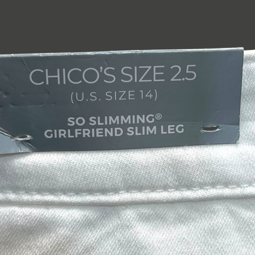 Chico's So Slimming Girlfriend Crop Pants in White